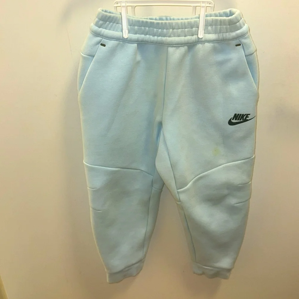Boy Nike Tech Sweatsuit - Picture 2 of 5